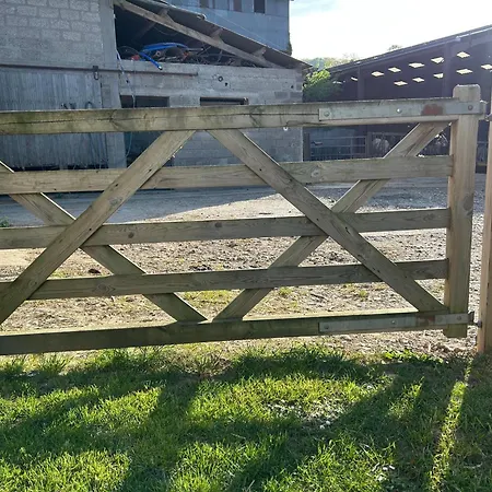 La Petite Maison Dans La Ferme Ponts-et-Marais
